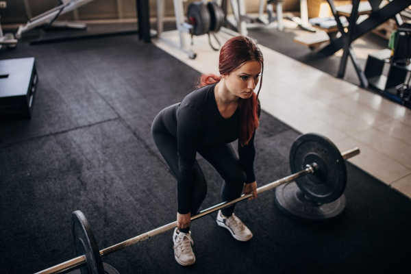 Почему при становой тяге болит поясница: причины, ошибки в технике выполнения, как исправить